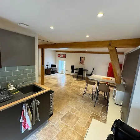 Studio Accommodation Domarin *